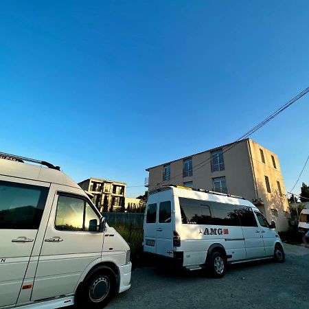 Smile Guesthouse 트빌리시 외부 사진
