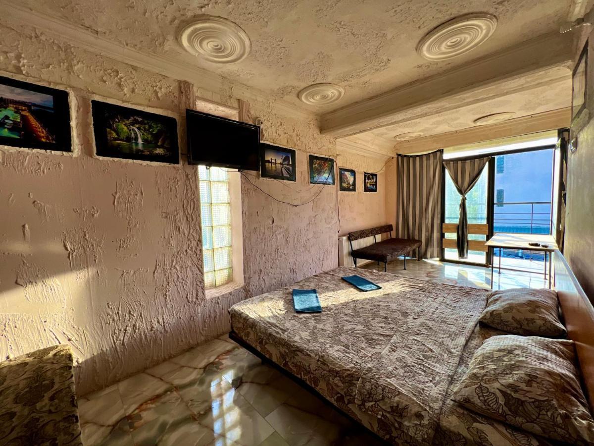 Smile Guesthouse 트빌리시 외부 사진